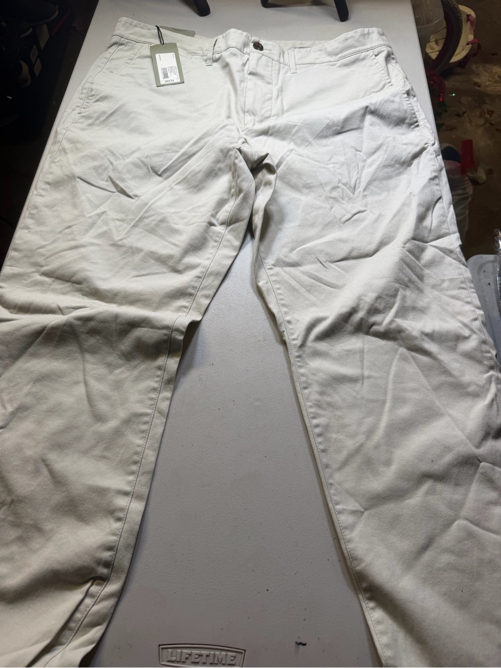 Target Men's Chino Pants in Off-White/Cream